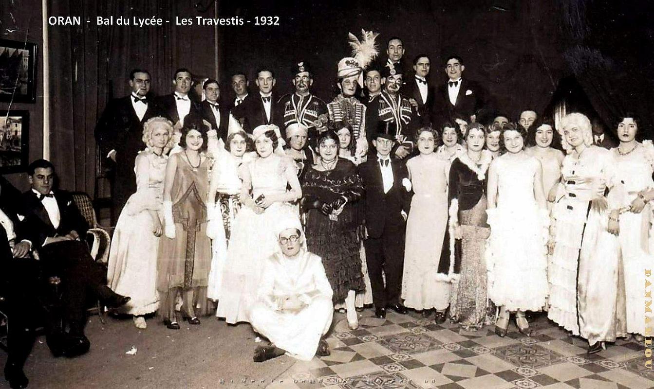 Oran - Bal du Lycee - Travestis - 1932.jpg